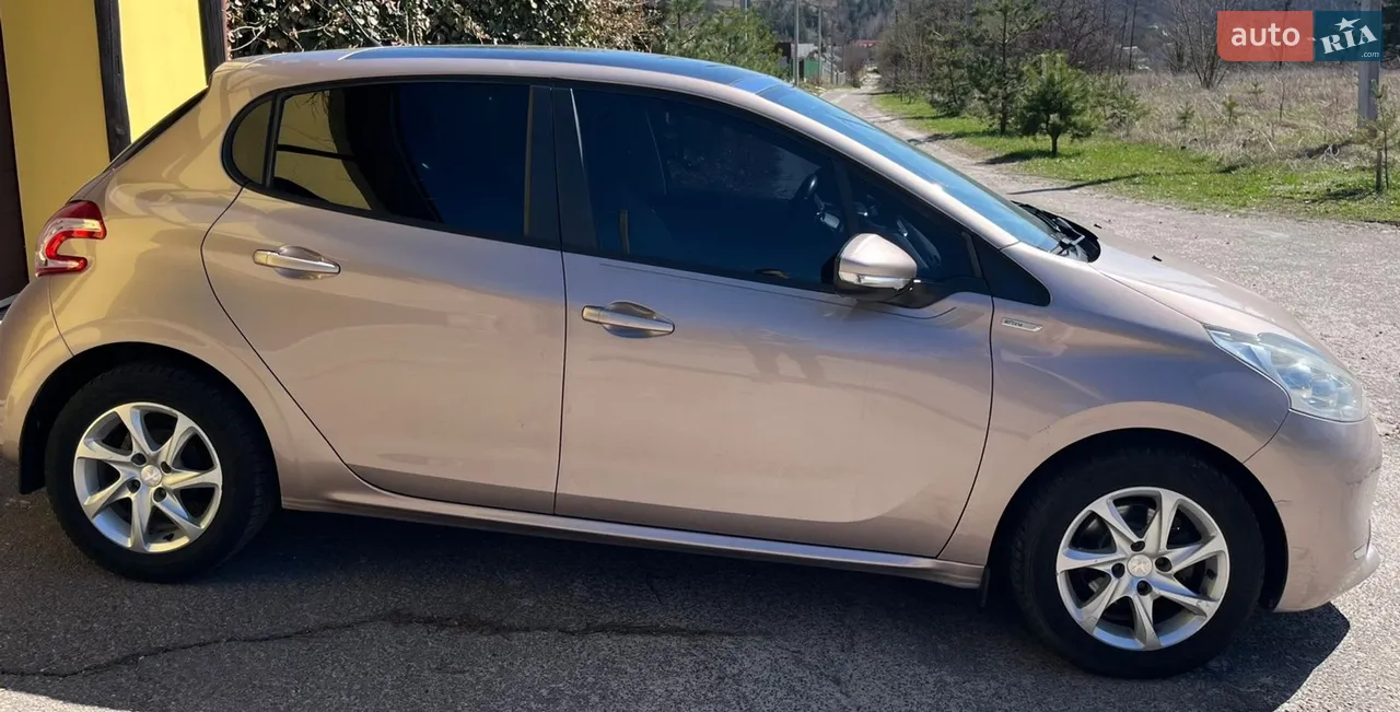 2013 Peugeot 208 - мініатюра 21