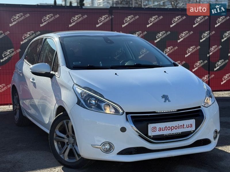 Peugeot 208 2014