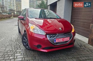 Хетчбек Peugeot 208 2012 в Івано-Франківську