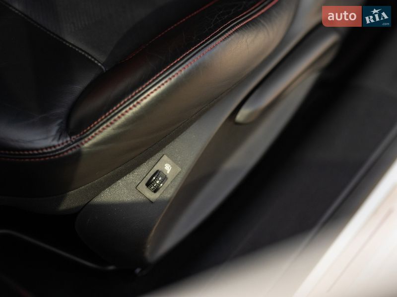 Хэтчбек Peugeot 208 2013 в Львове