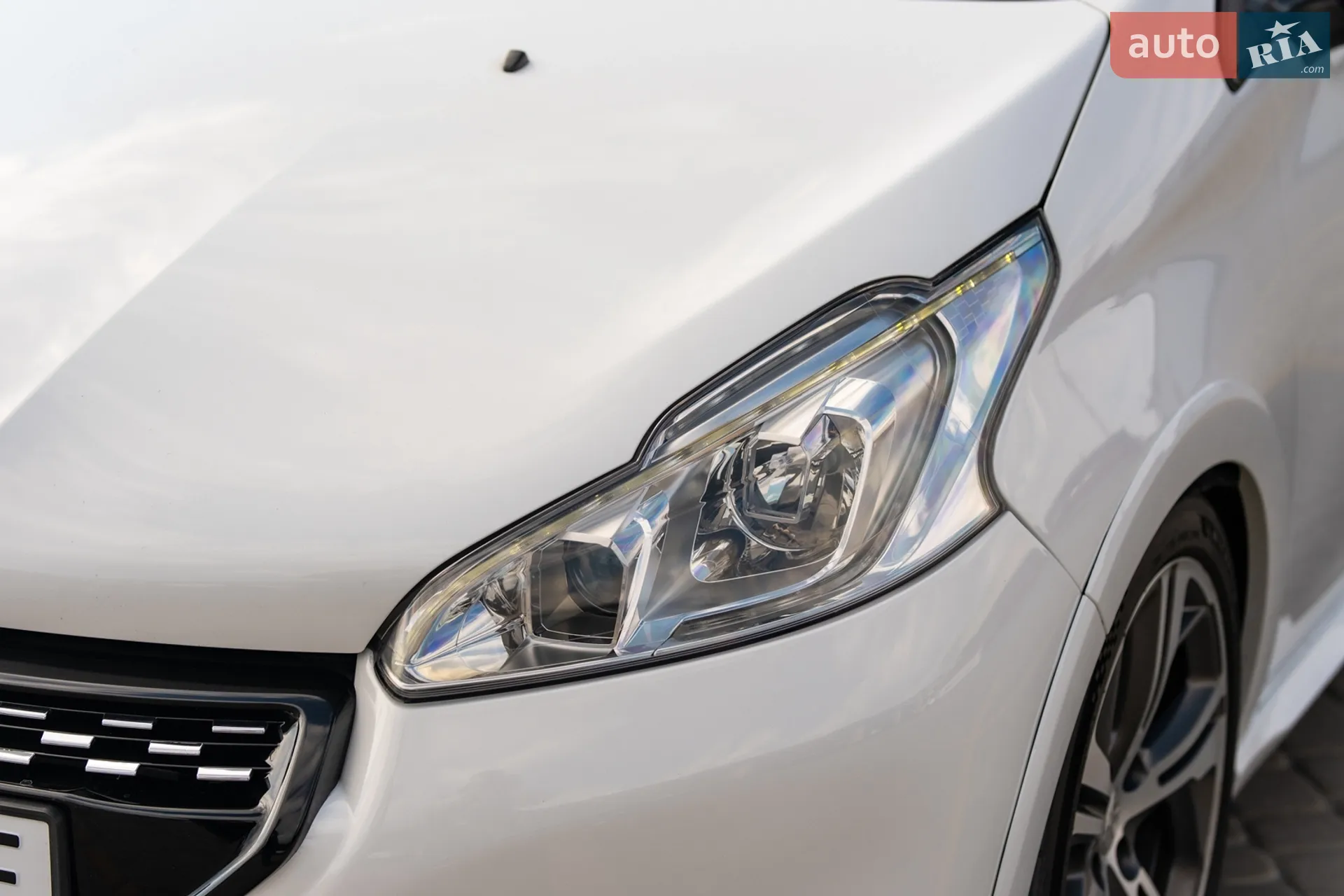 2013 Peugeot 208 - мініатюра 24