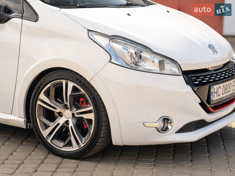 Хэтчбек Peugeot 208 2013 в Львове