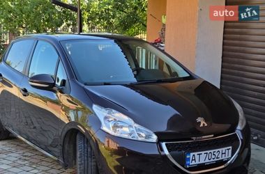 Хэтчбек Peugeot 208 2013 в Ивано-Франковске