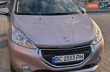 Хетчбек Peugeot 208 2014 в Львові