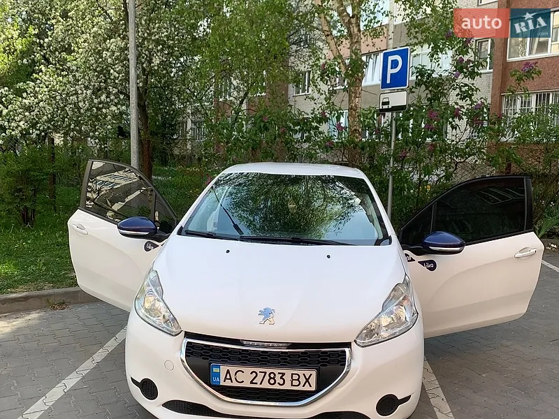 Peugeot 208