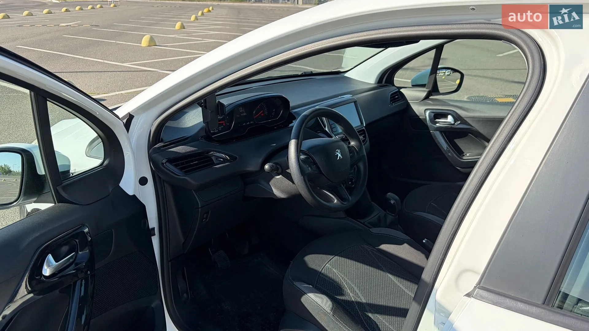 2013 Peugeot 208 - мініатюра 10