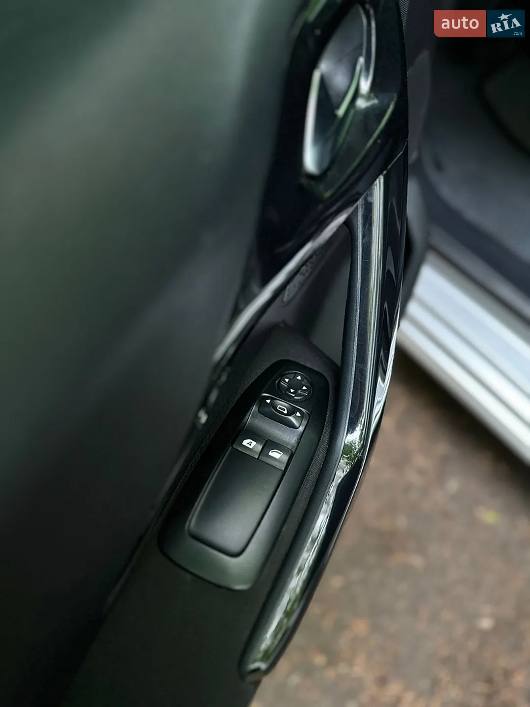 2014 Peugeot 208 - мініатюра 31