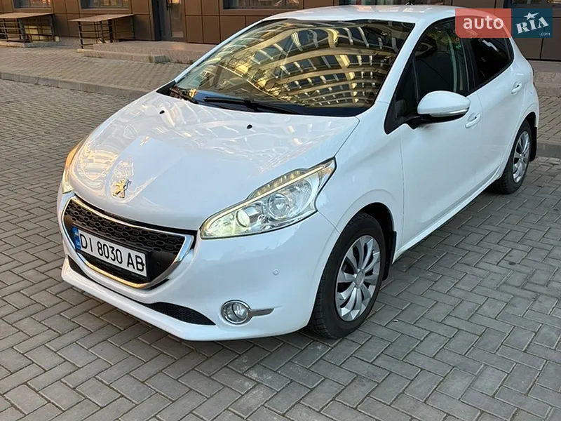 Peugeot 208