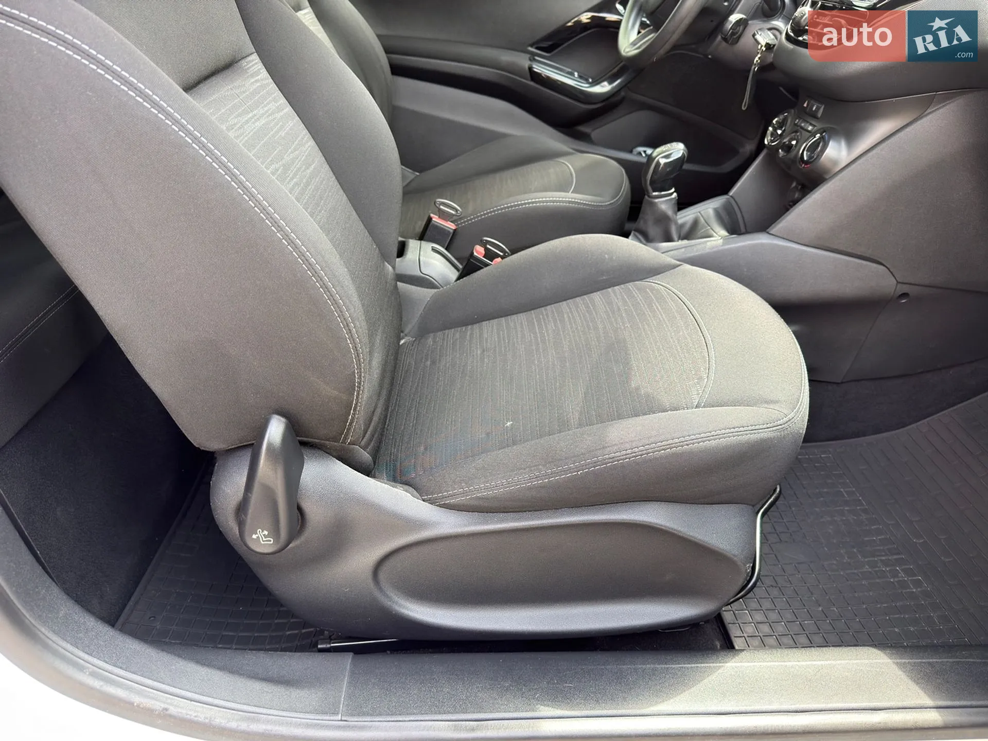 2016 Peugeot 208 - мініатюра 16