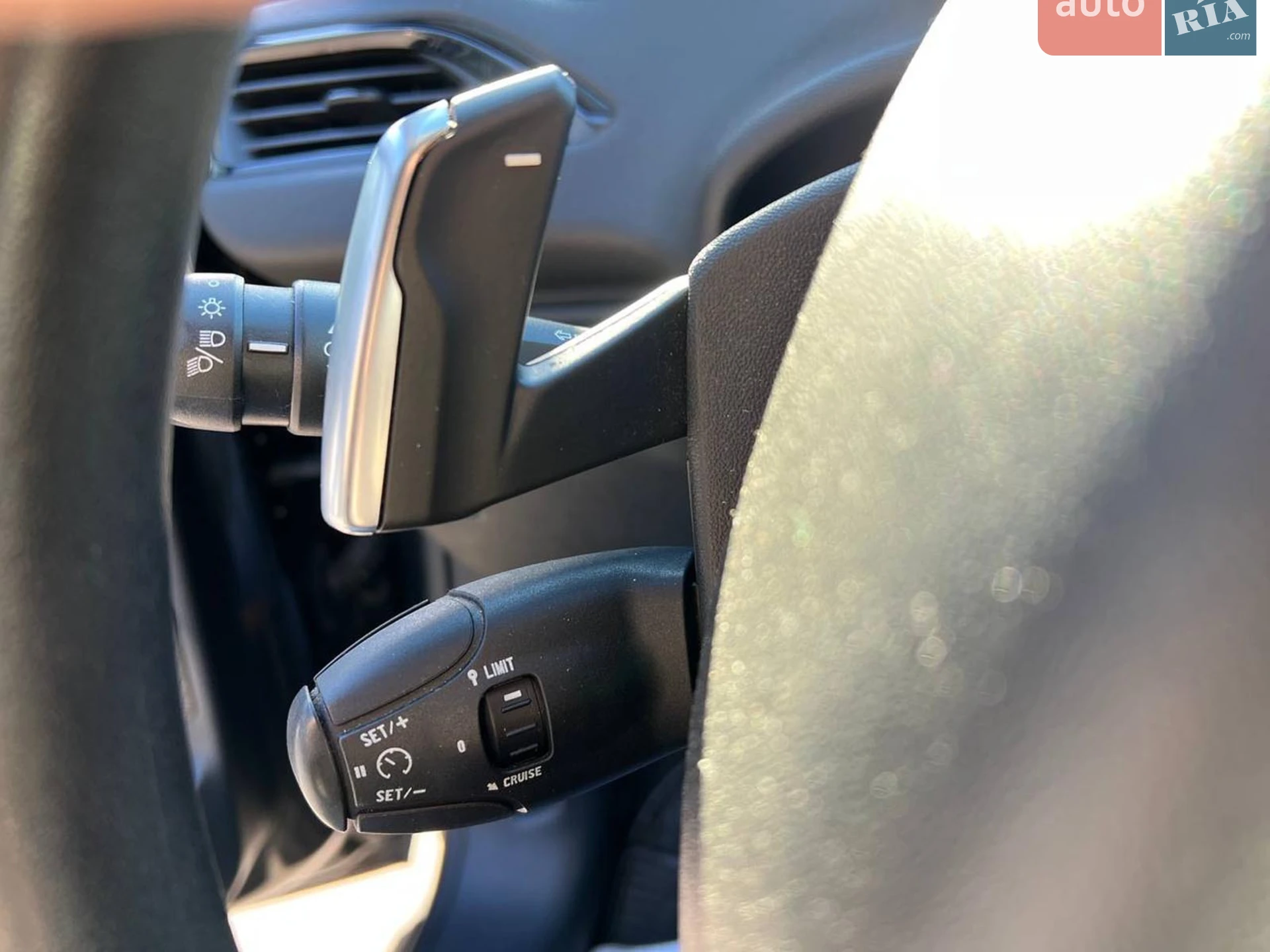 2012 Peugeot 208 - мініатюра 26