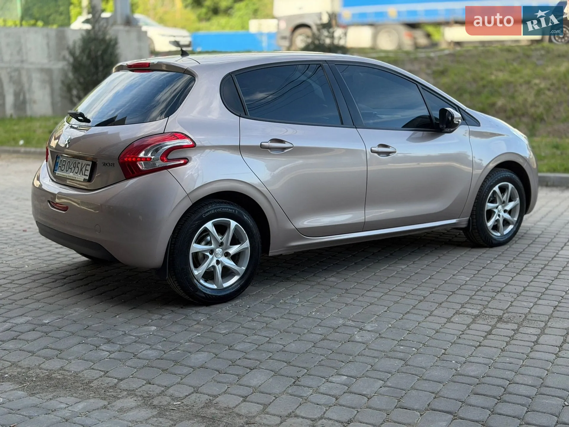 2013 Peugeot 208 - мініатюра 8