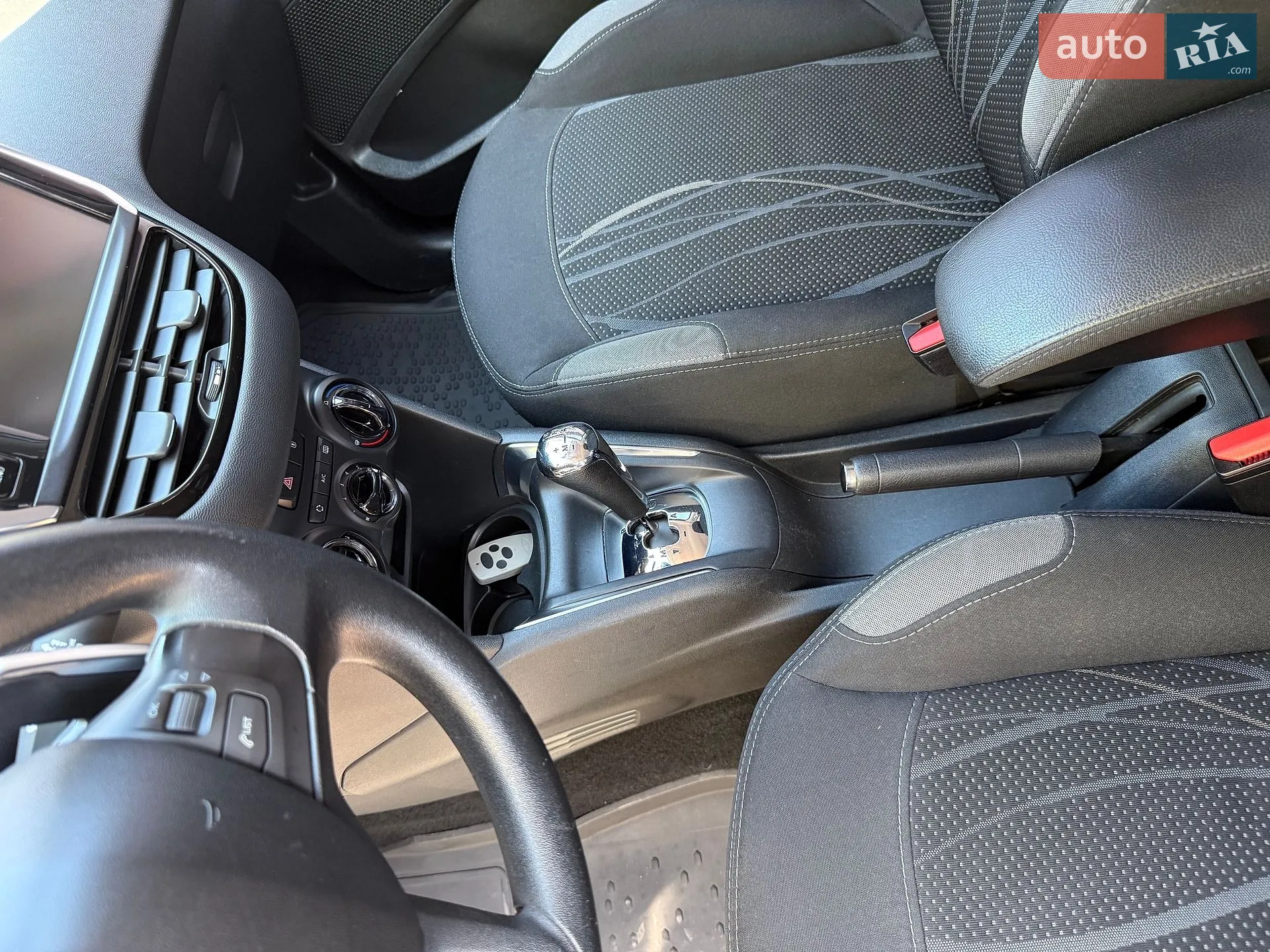 2014 Peugeot 208 - мініатюра 22