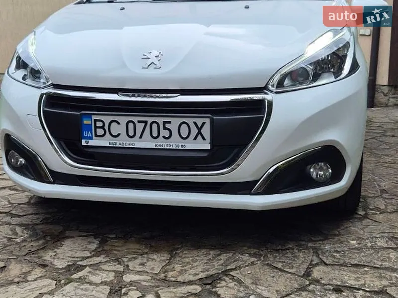 Peugeot 208