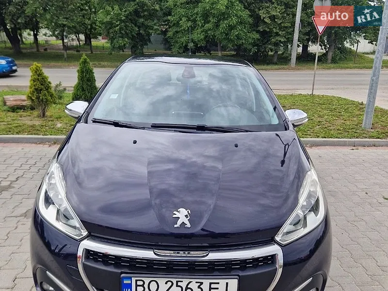 Peugeot 208