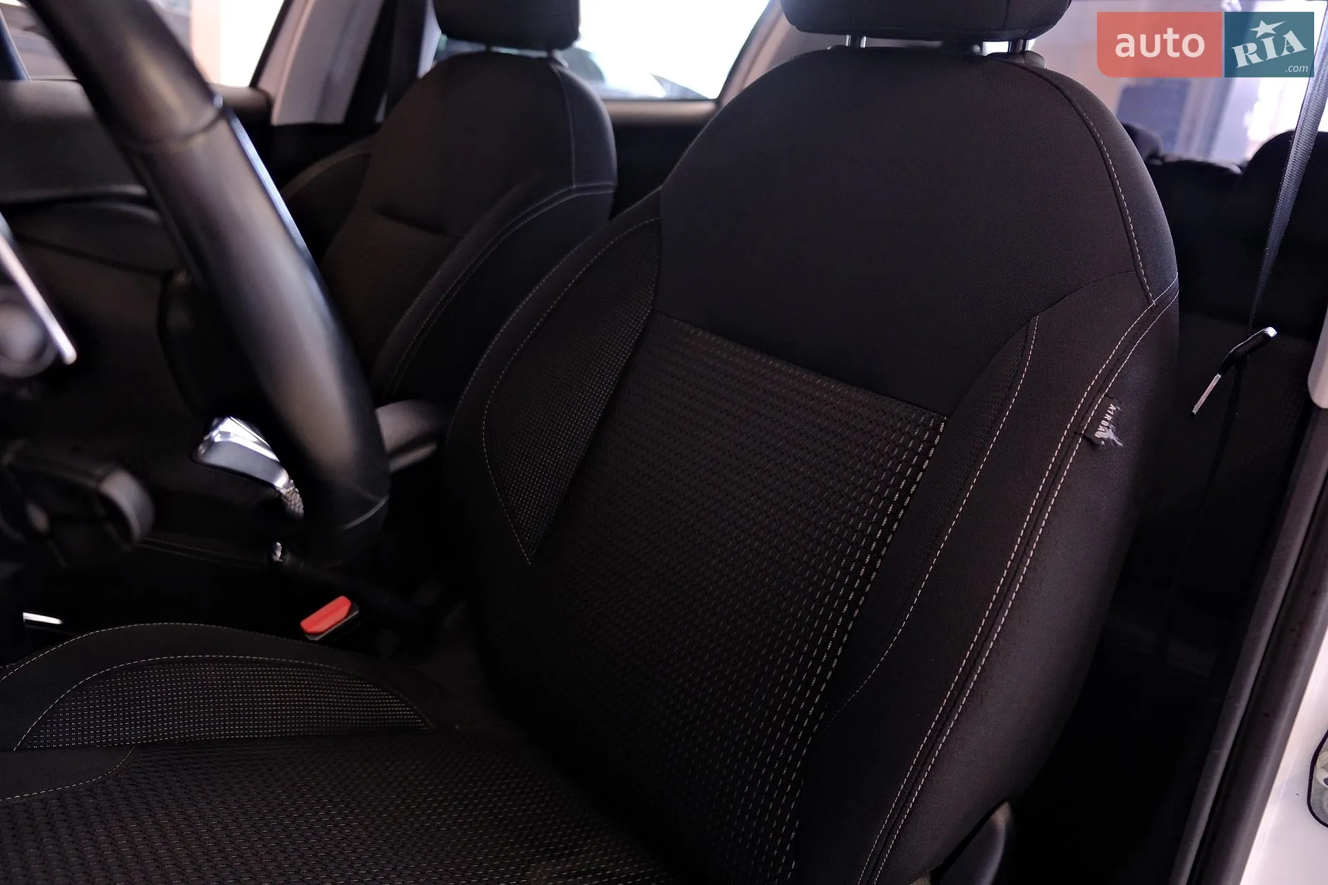 2016 Peugeot 208 - мініатюра 26