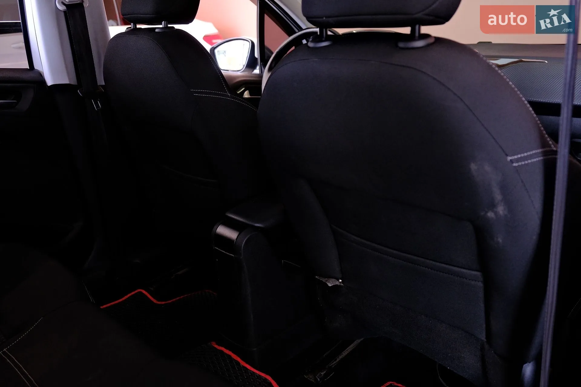 2016 Peugeot 208 - мініатюра 32
