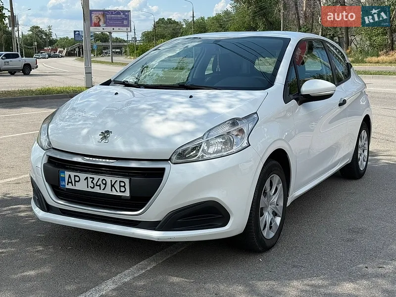 Peugeot 208