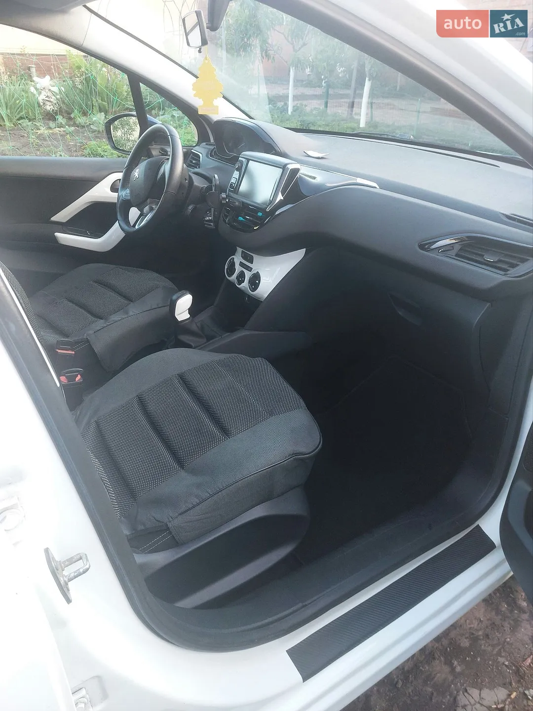 2017 Peugeot 208 - мініатюра 18