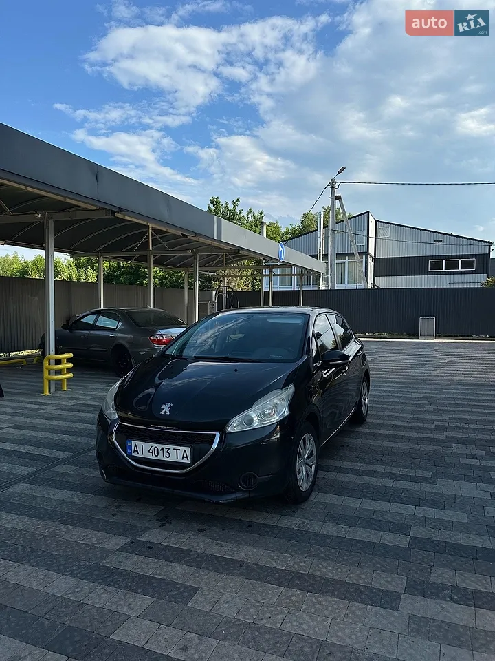2013 Peugeot 208 - мініатюра 8