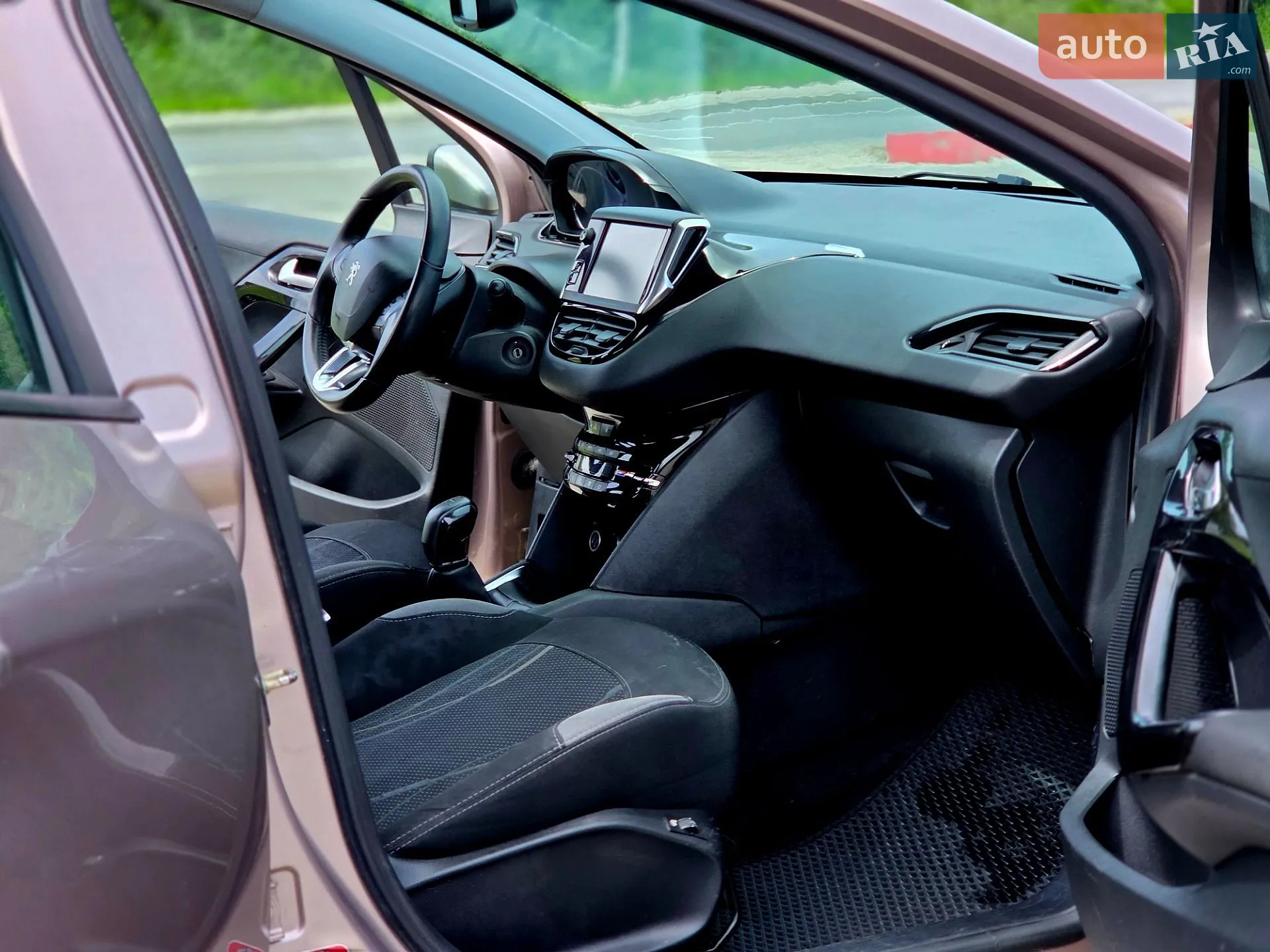 2013 Peugeot 208 - мініатюра 3