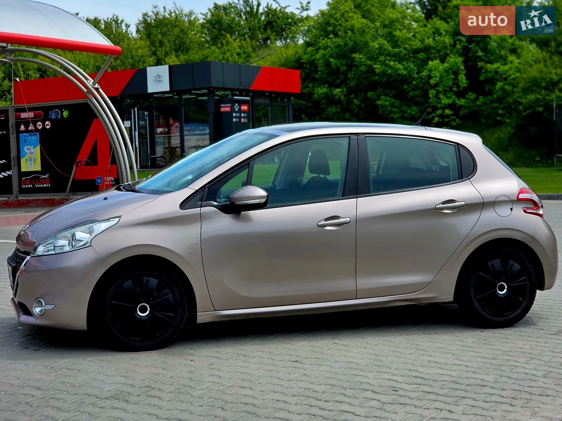 2013 Peugeot 208 - мініатюра 14