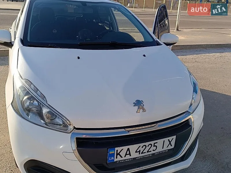 Peugeot 208