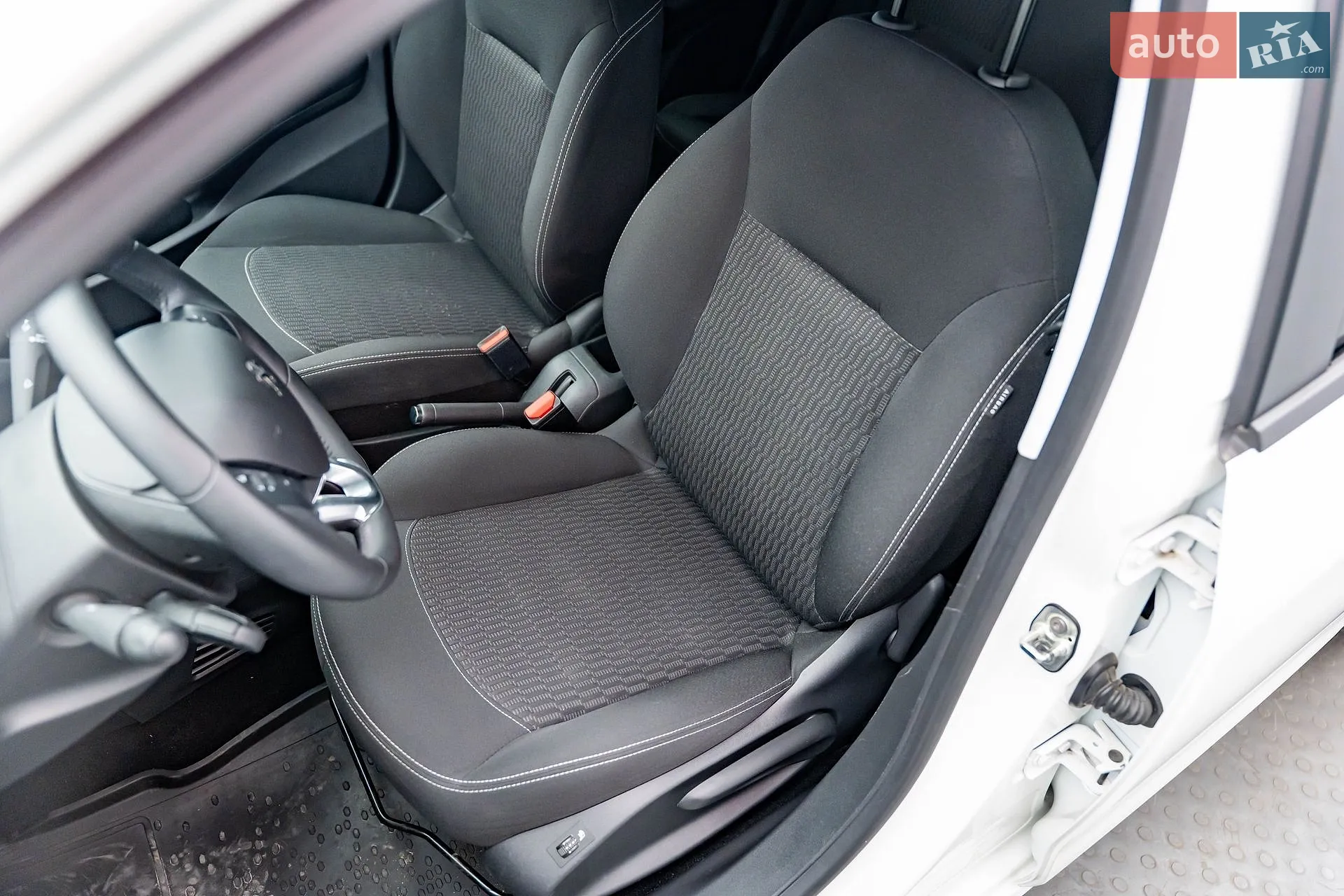 2019 Peugeot 208 - мініатюра 9