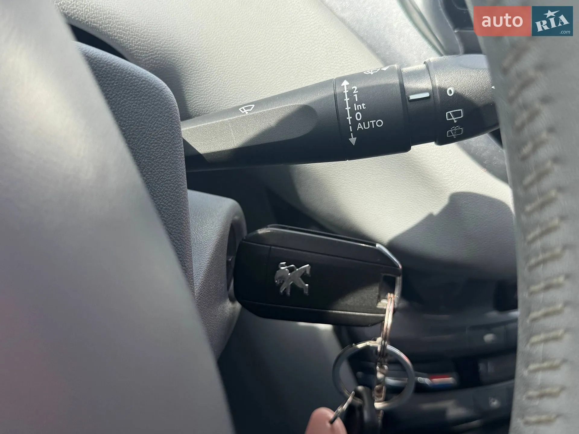 2013 Peugeot 208 - мініатюра 23