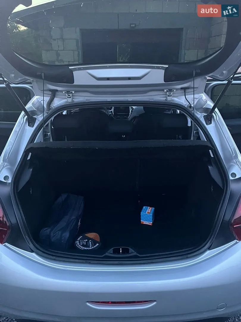 2017 Peugeot 208 - мініатюра 7