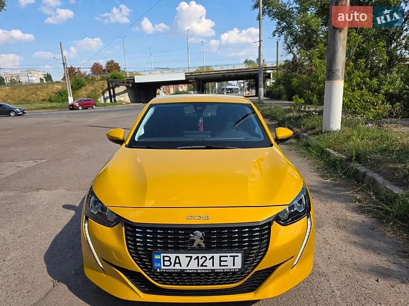 Peugeot 208