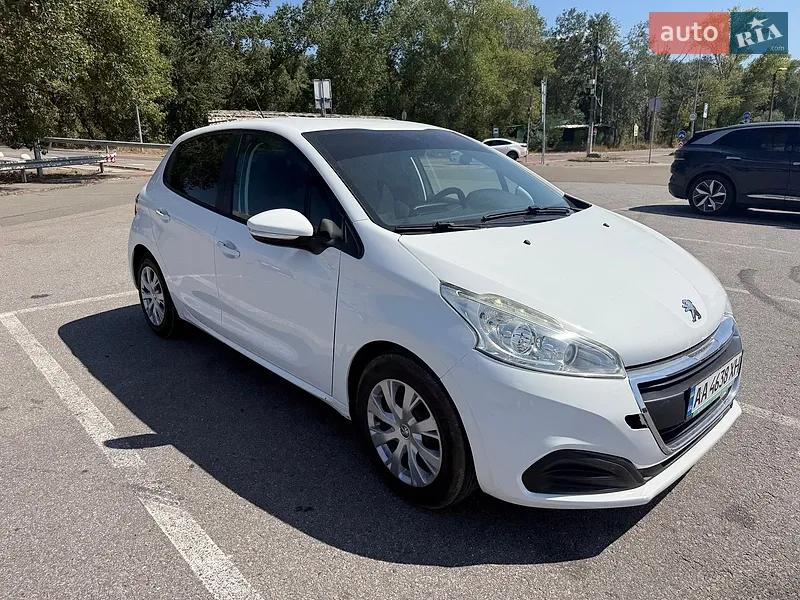 Peugeot 208