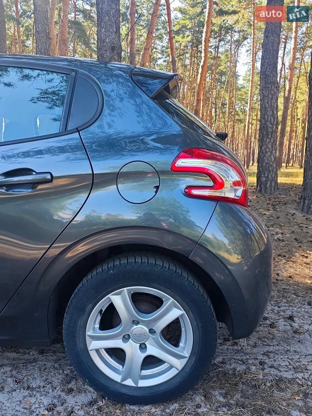2012 Peugeot 208 - мініатюра 13