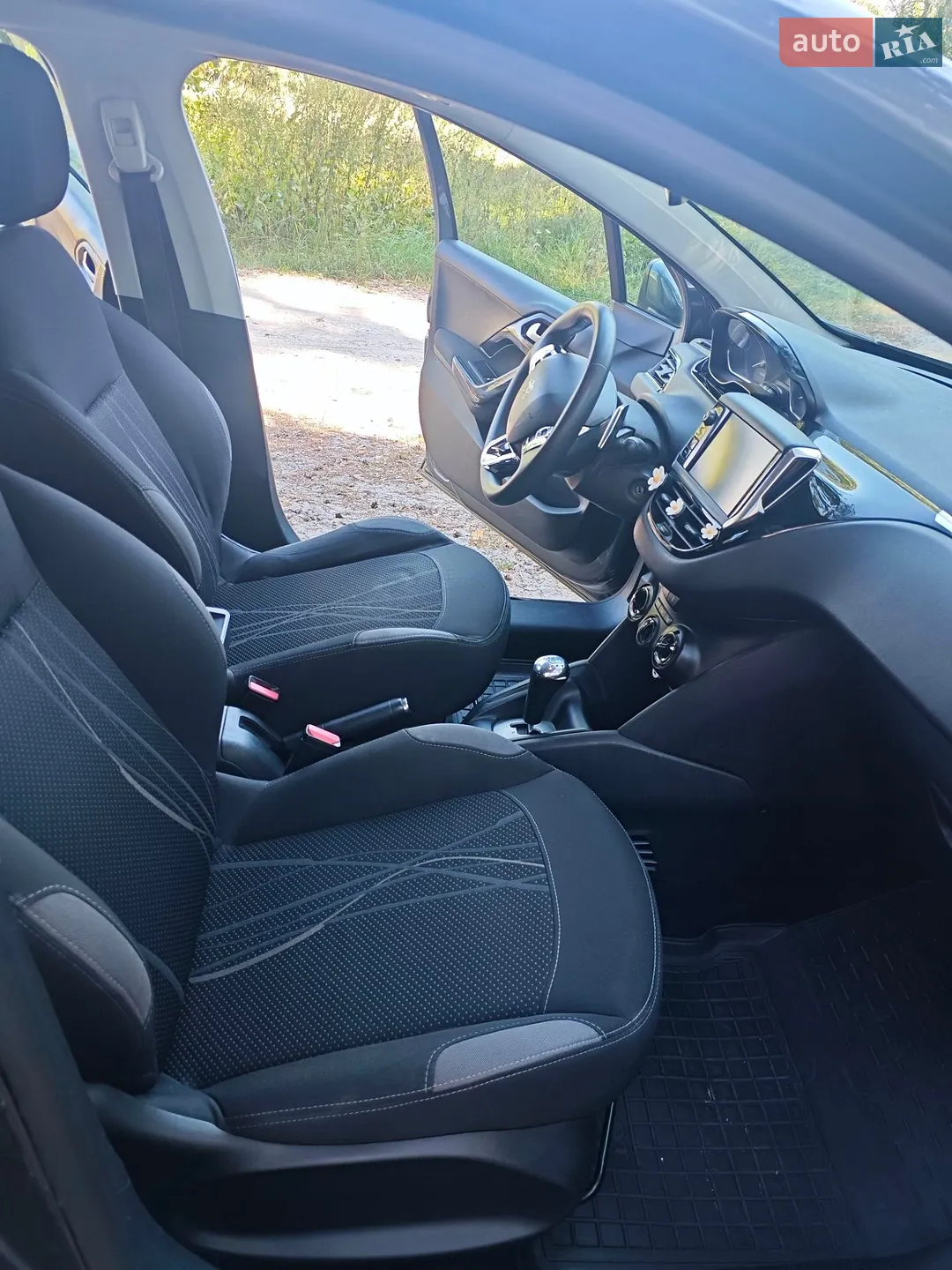 2012 Peugeot 208 - мініатюра 32