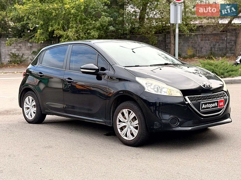 Peugeot 208 2014