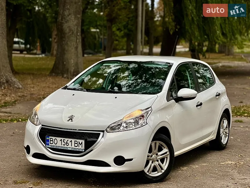 Peugeot 208