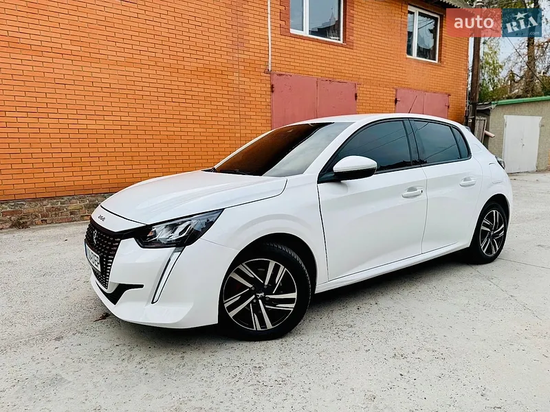 Peugeot 208