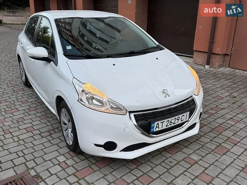 Peugeot 208