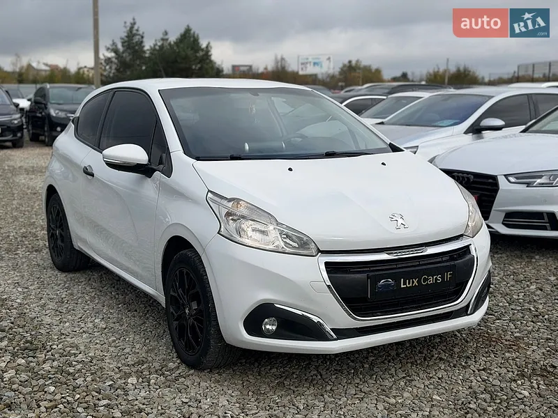Peugeot 208