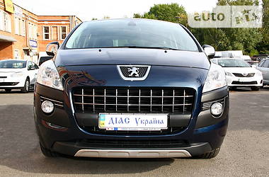 Внедорожник / Кроссовер Peugeot 3008 2011 в Киеве