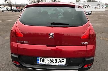 Универсал Peugeot 3008 2011 в Ровно