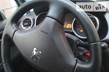 Позашляховик / Кросовер Peugeot 3008 2010 в Івано-Франківську