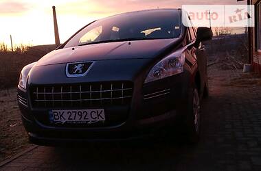 Минивэн Peugeot 3008 2013 в Сарнах