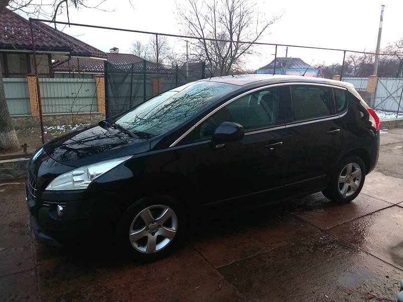 Позашляховик / Кросовер Peugeot 3008 2010 в Умані