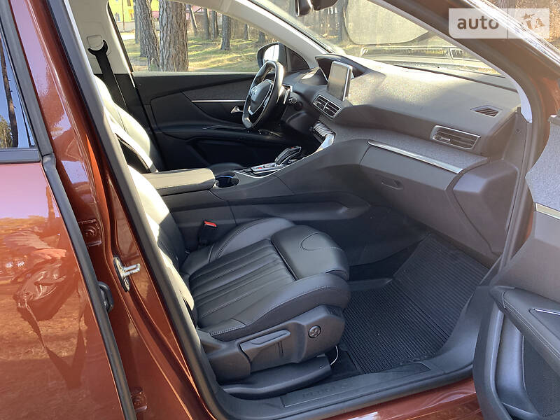 Позашляховик / Кросовер Peugeot 3008 2016 в Житомирі
