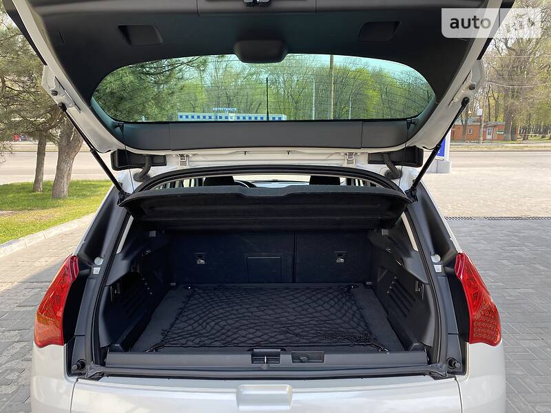 Внедорожник / Кроссовер Peugeot 3008 2010 в Днепре