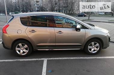 Позашляховик / Кросовер Peugeot 3008 2013 в 