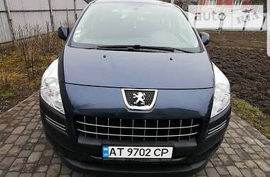 Позашляховик / Кросовер Peugeot 3008 2011 в 