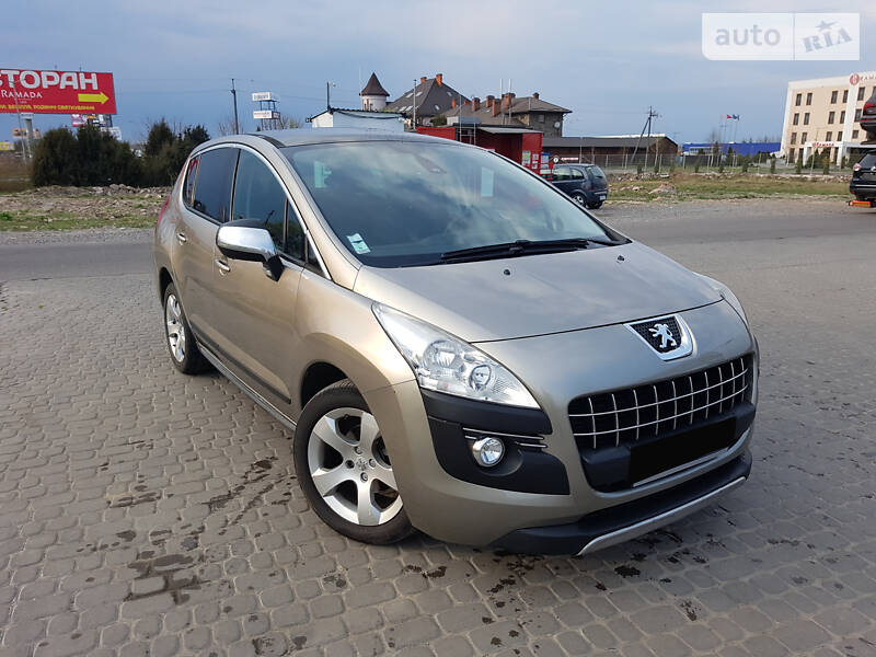 Позашляховик / Кросовер Peugeot 3008 2010 в Львові