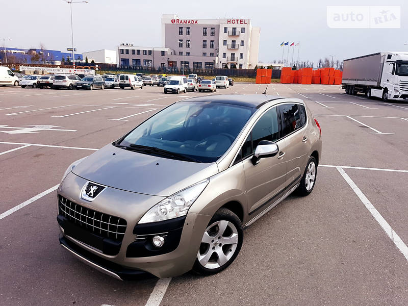 Позашляховик / Кросовер Peugeot 3008 2010 в Львові