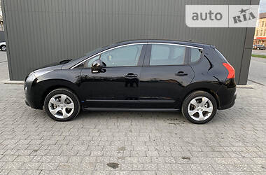 Позашляховик / Кросовер Peugeot 3008 2010 в 